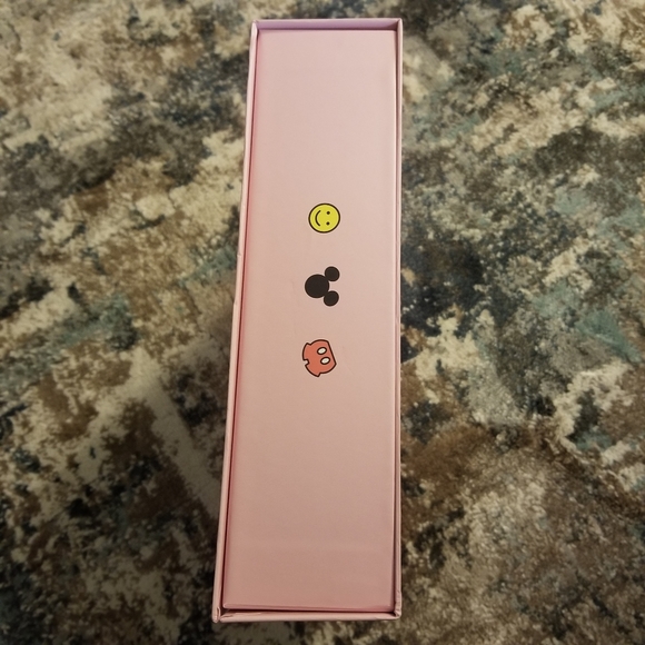 The CREME Shop Disney Minnie Mouse & Mickey Mouse Pamper Spa Kit Gift Set Bundle - Picture 10 of 13